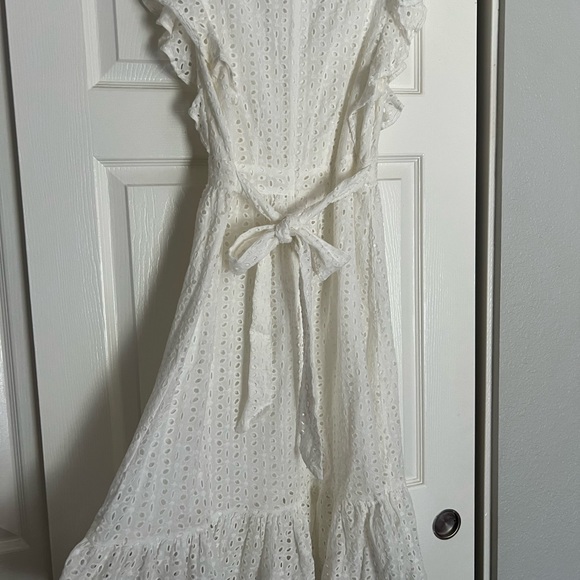 Vici eyelet dress - Picture 4 of 7